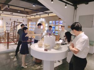 <b>熱烈歡迎科銀投資控股集團董事長、省工商聯副主席劉敬錕來我司指導工作</b>